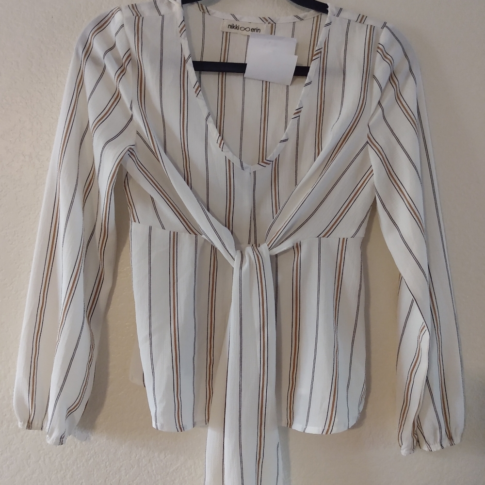 Shirt - Picture 3 of 6